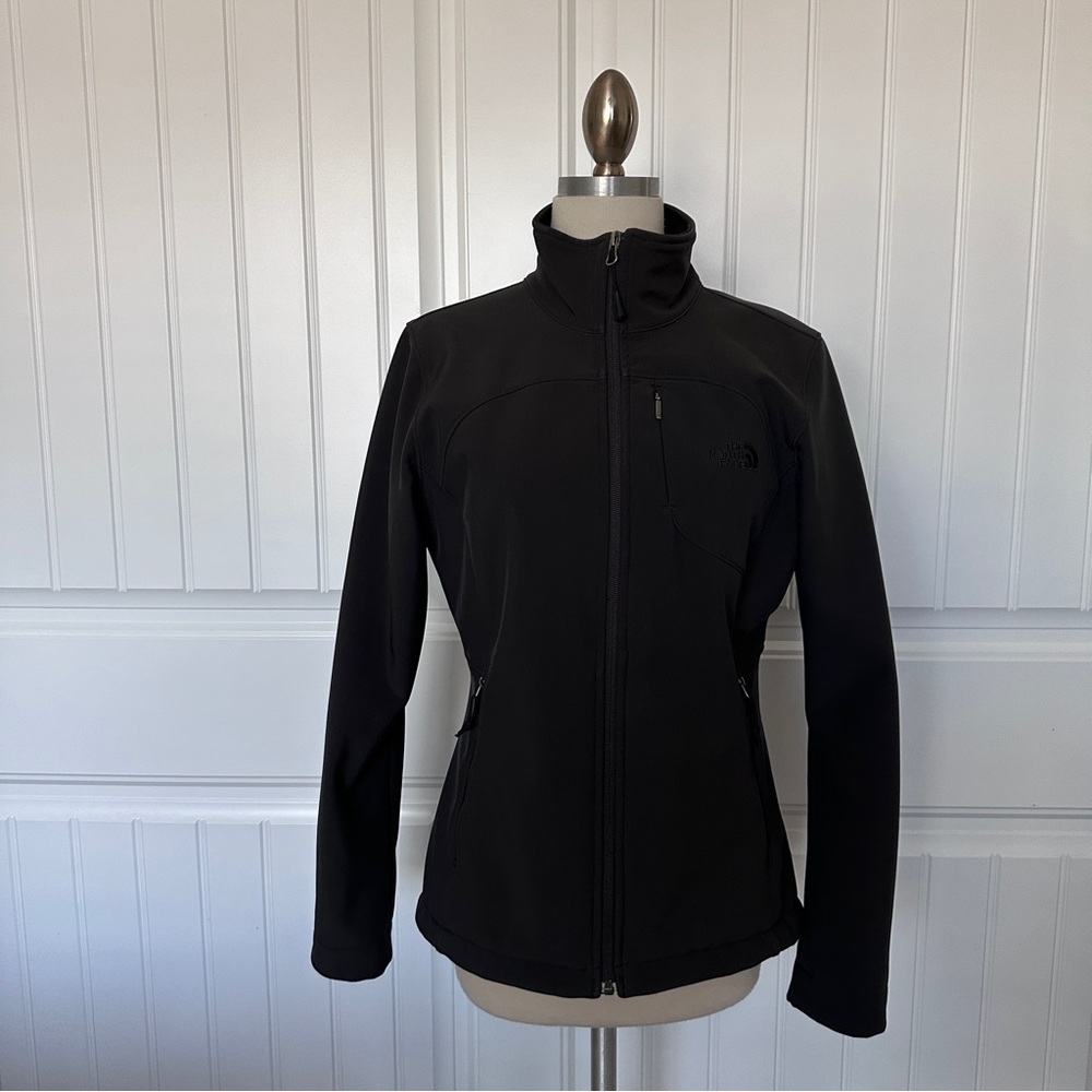 The North Face Windwall Black Jacket